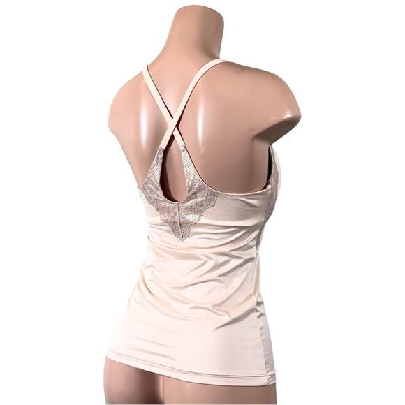 VICTORIAS SECRET BODY BY VICTORIA CAMI BRA 34D or 36D - Picture 7 of 12